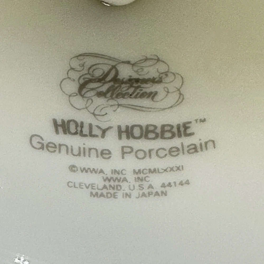 Vintage 1981 Holly Hobbie Porcelain Bell Prairie Style Blue Bonnet Made in Japan